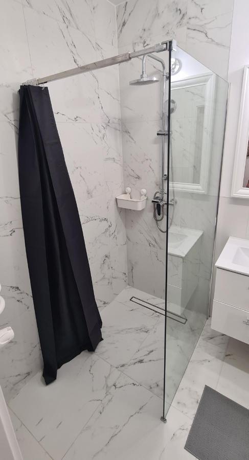 44 - Apartamenty Siedlce - Nowy Apartament W Centrum Przy Ul Czerwonego Krzyza Bagian luar foto