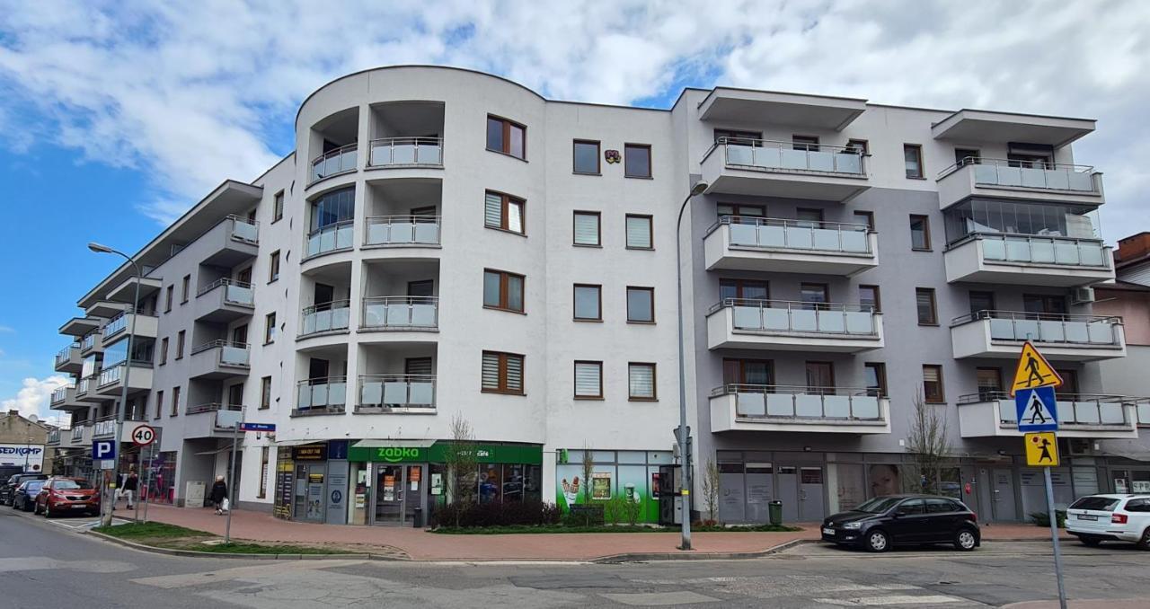 44 - Apartamenty Siedlce - Nowy Apartament W Centrum Przy Ul Czerwonego Krzyza Bagian luar foto